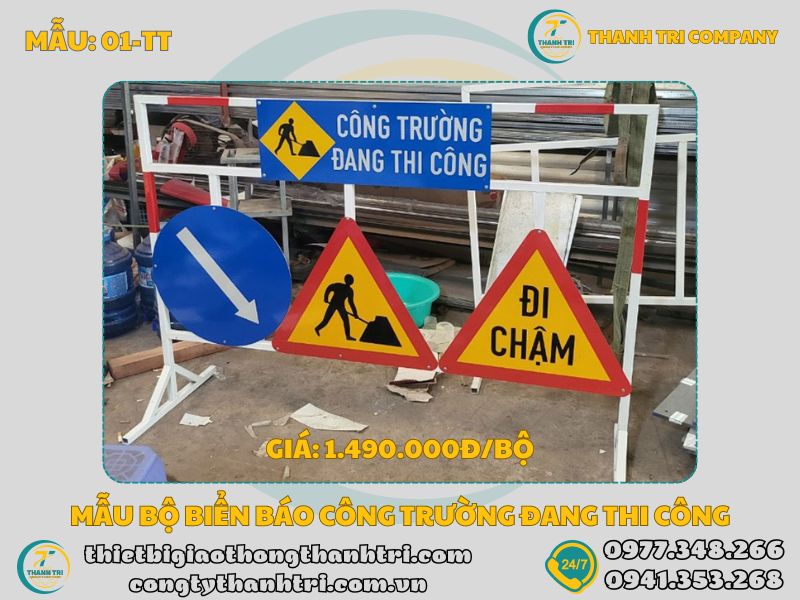 Bộ biển báo công trường đang thi công