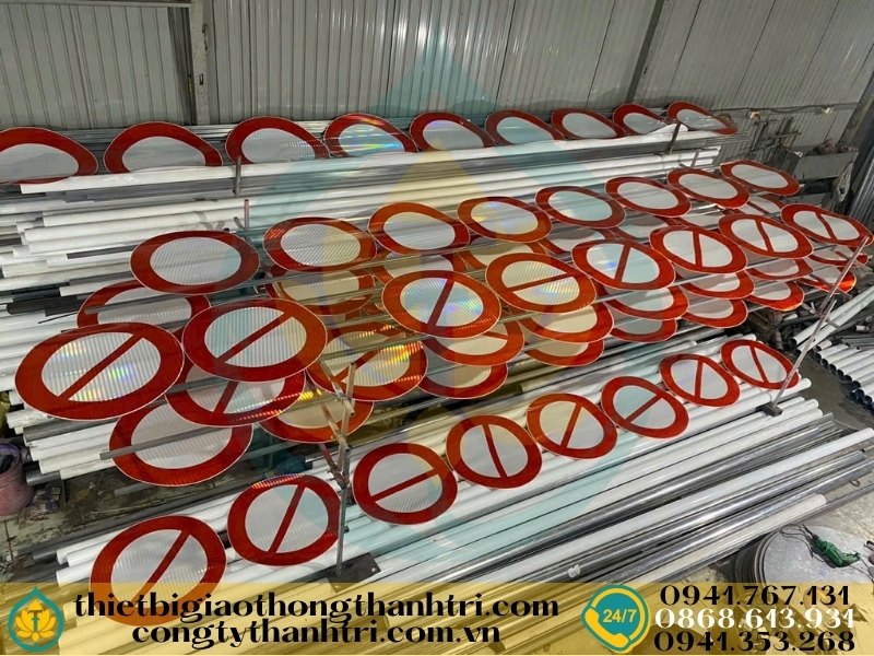 Cung cấp biển báo giao thông tại Bình Thuận