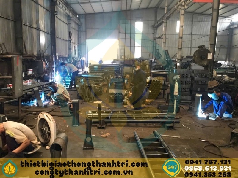 Báo giá lan can cầu đường mạ kẽm nhúng nóng mới nhất