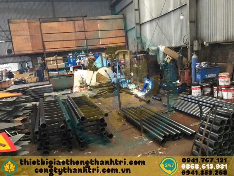 Báo giá lan can cầu đường mạ kẽm nhúng nóng mới nhất