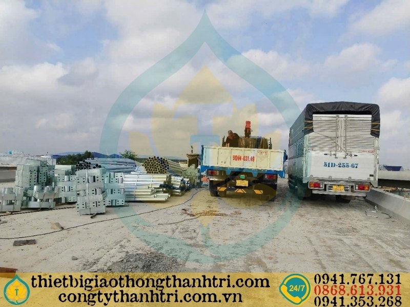 Cung cấp lan can cầu đường mạ kẽm nhúng nóng quý 2 năm 2026