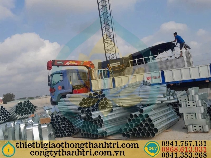 Cung cấp lan can cầu đường mạ kẽm nhúng nóng quý 2 năm 2026