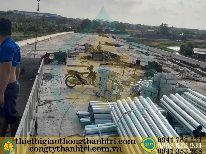 Cung cấp lan can cầu đường mạ kẽm nhúng nóng quý 2 năm 2026