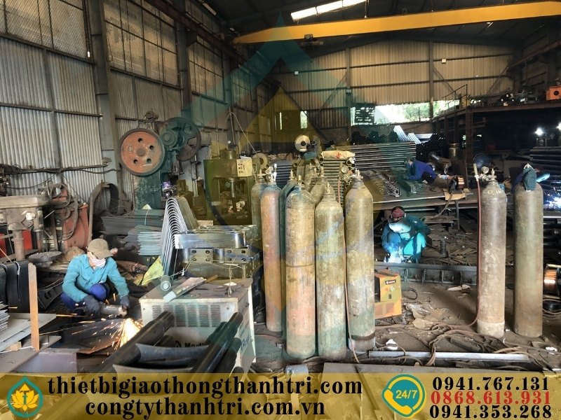 Cung cấp lan can cầu đường mạ kẽm nhúng nóng tại Bắc Giang