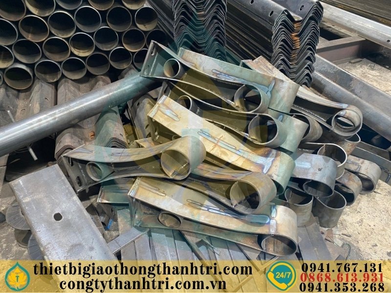 Cung cấp lan can cầu đường mạ kẽm nhúng nóng tại Bình Thuận