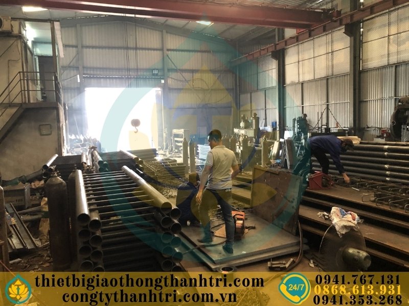 Cung cấp lan can cầu đường mạ kẽm nhúng nóng tại Nam Định