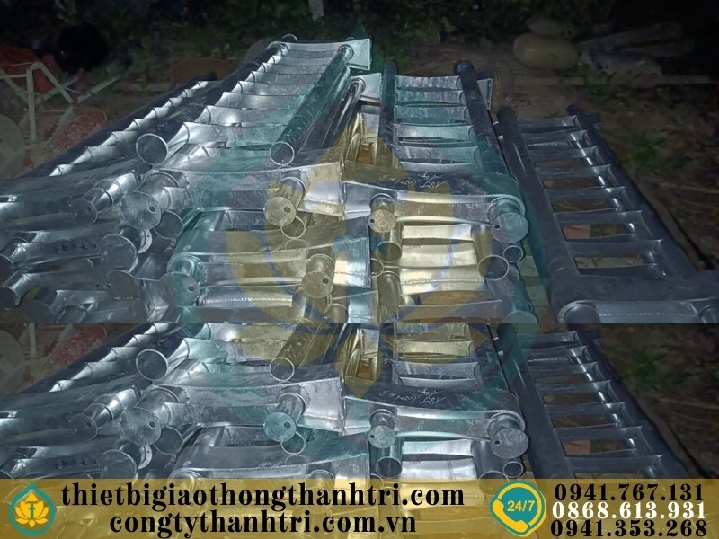 Cung cấp lan can cầu đường mạ kẽm nhúng nóng tại Ninh Thuận