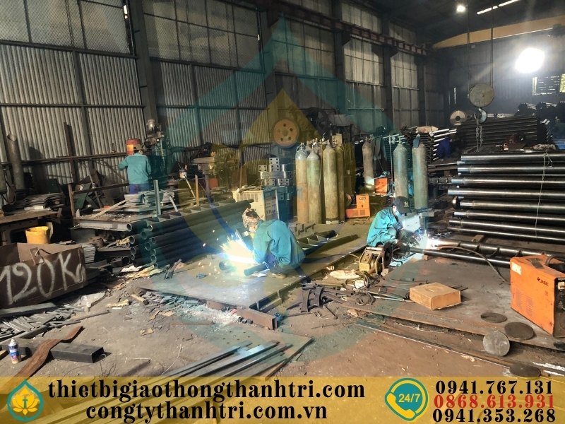 Cung cấp lan can cầu đường mạ kẽm nhúng nóng tại Phú Thọ