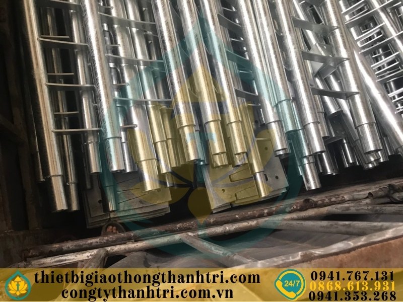 Cung cấp lan can cầu đường mạ kẽm nhúng nóng tại Quảng Trị