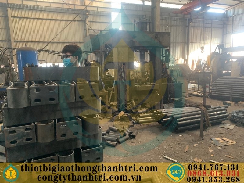 Cung cấp lan can cầu đường mạ kẽm nhúng nóng tại Quảng Trị