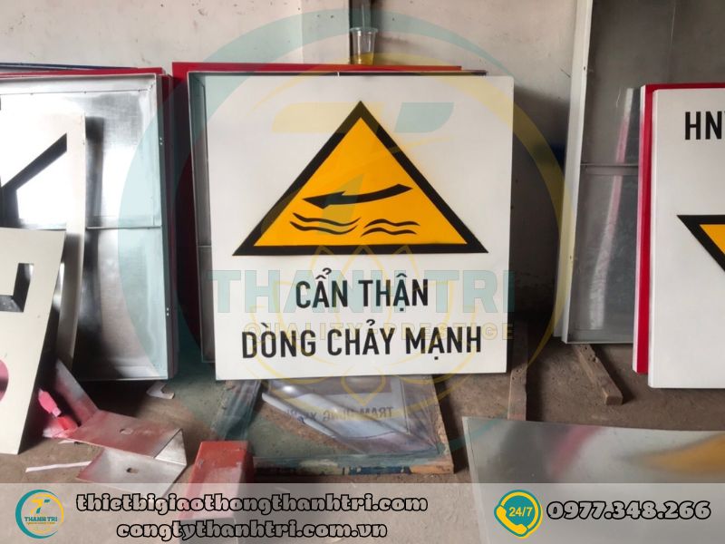 Cung cấp biển báo giao thông đường bộ đường thuỷ tại An Giang