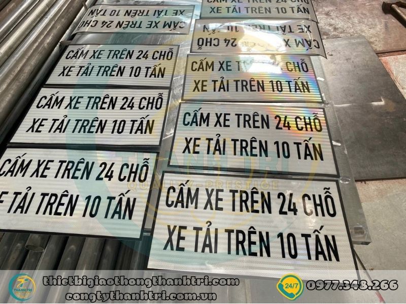 Cung cấp biển báo giao thông đường bộ đường thuỷ tại Quảng Nam