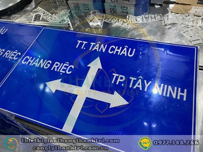 Cung cấp biển báo giao thông đường bộ đường thuỷ tại Cà Mau