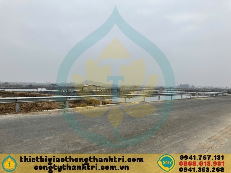 Cung cấp hộ lan tôn sóng hộ lan mềm tại Bình Dương Cung cấp hộ lan tôn sóng hộ lan mềm tại Bình Dương