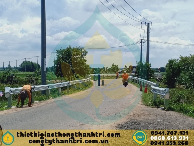 Cung cấp hộ lan tôn sóng hộ lan mềm tại Đồng Tháp Cung cấp hộ lan tôn sóng hộ lan mềm tại Đồng Tháp