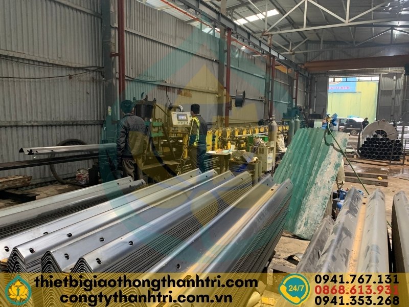 Cung cấp hộ lan tôn sóng hộ lan mềm tại Nghệ An